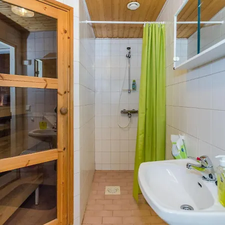 Loma-koli 1 By Interhome * Kolinkylä